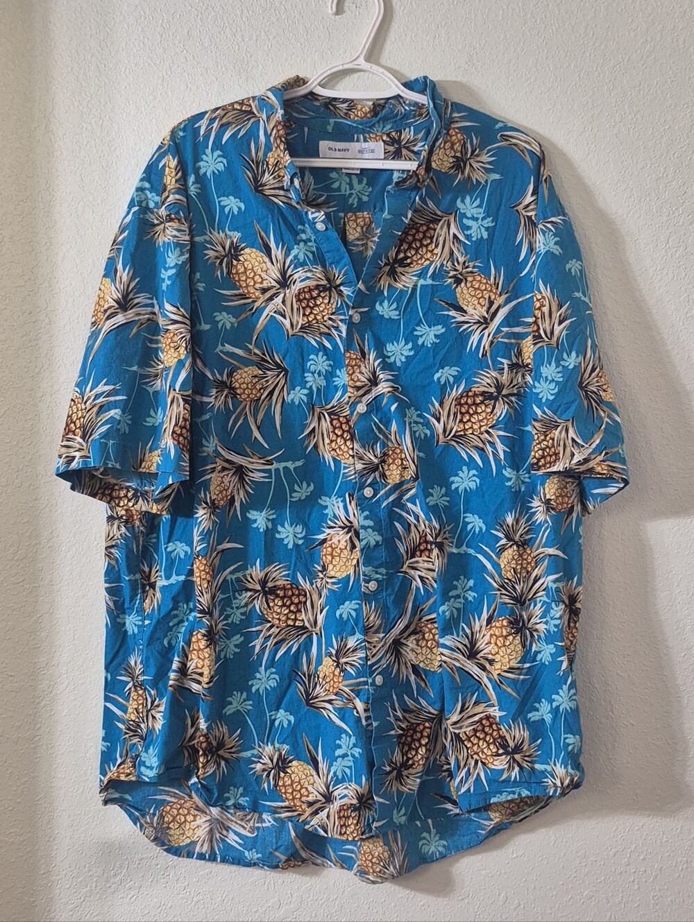 Old Navy Teal Pineapple Print Short-Sleeve Button-Down Shirt